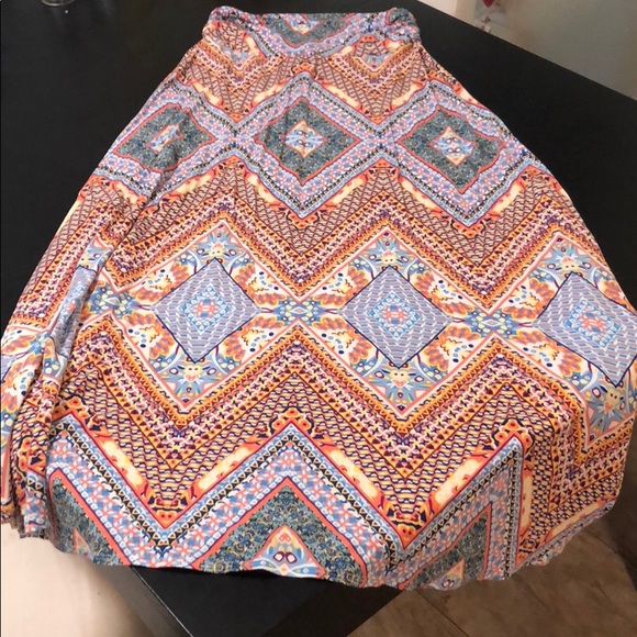 Renee C. Dresses & Skirts - Patterned Maxi Skirt